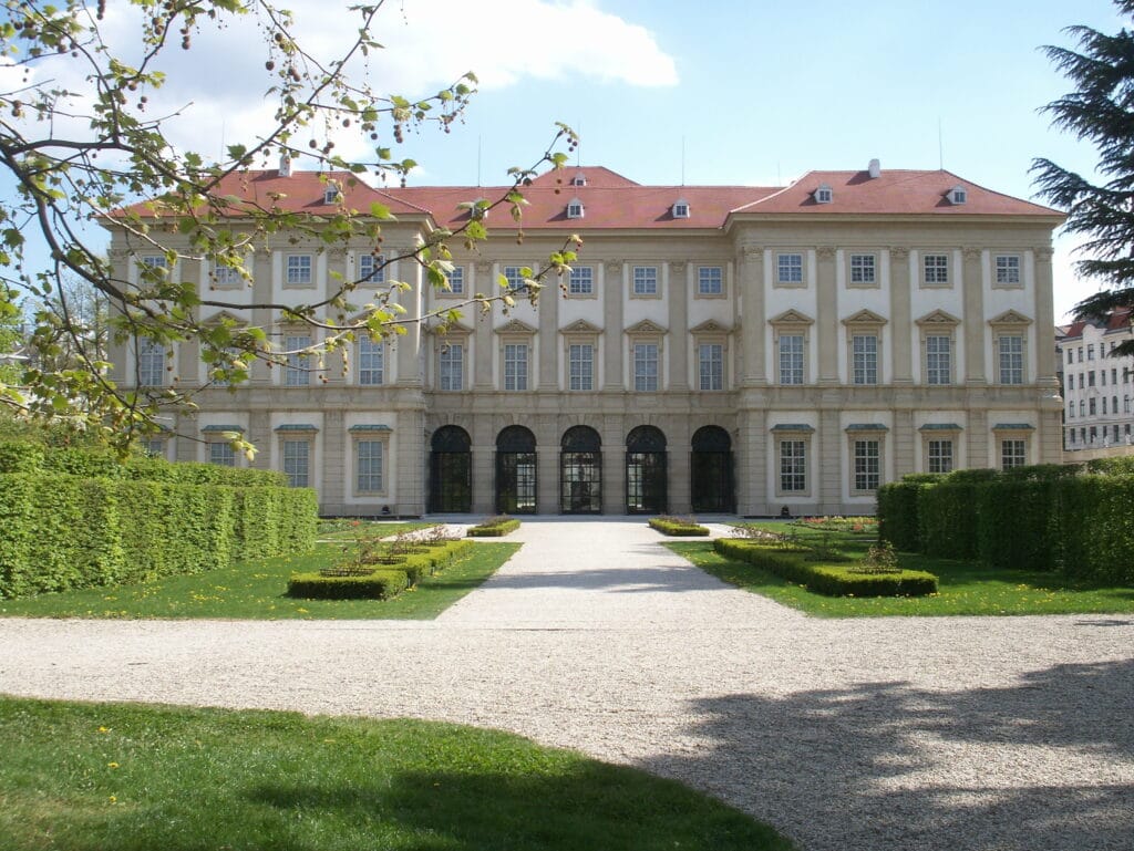 Fürstenfamilie Liechtenstein öffnet ihr Wiener Gartenpalais